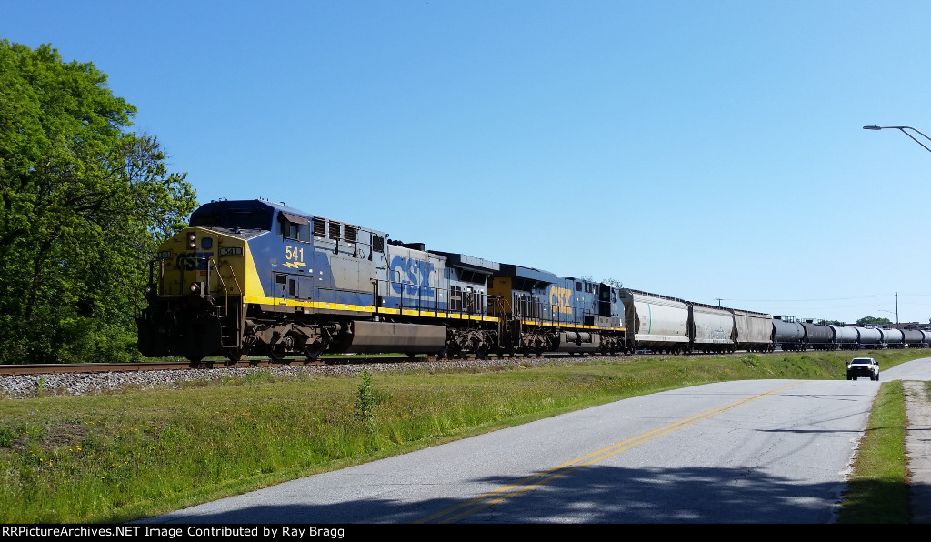 CSX 541 (AC44CW) 